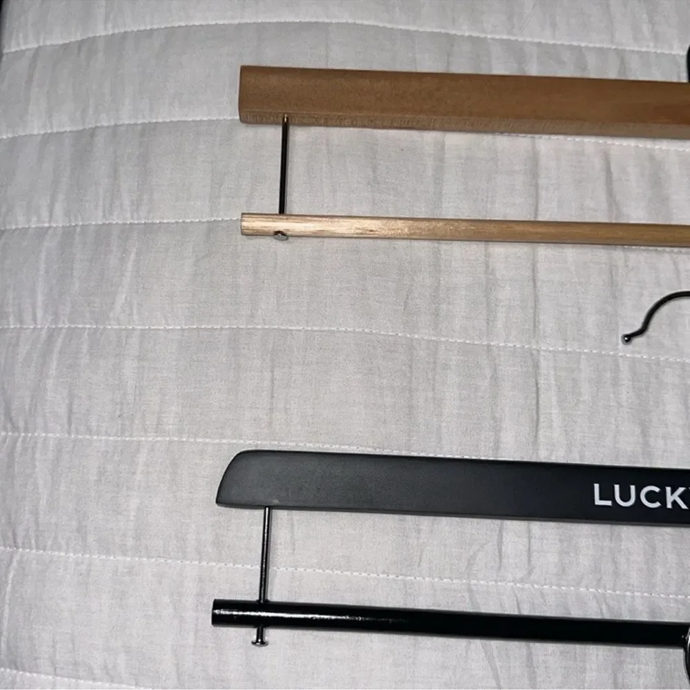 Lucky Brand Black x 2 Tan x 2 Wooden Plush Throw Hangers